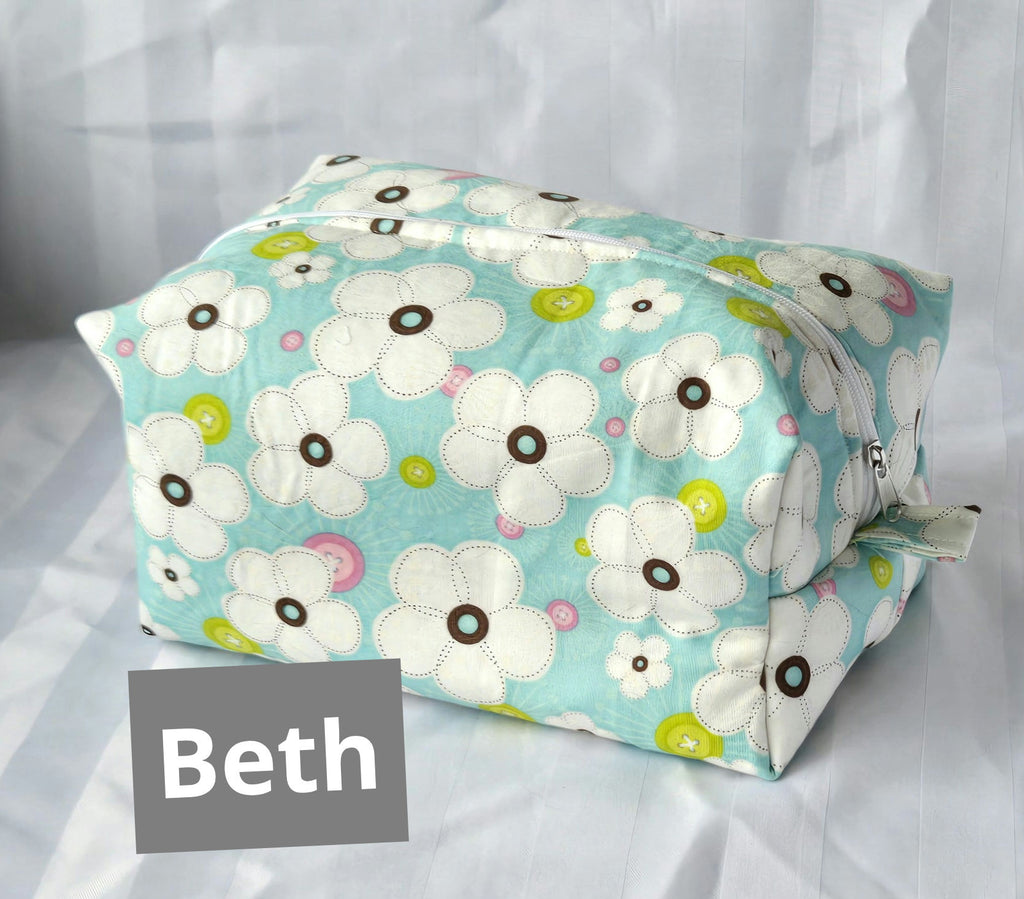 Large Boxy Pouch (makeup , markers, toiletries) image 0